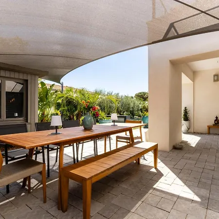 Alètheia Sublime Avec Vue à Villa